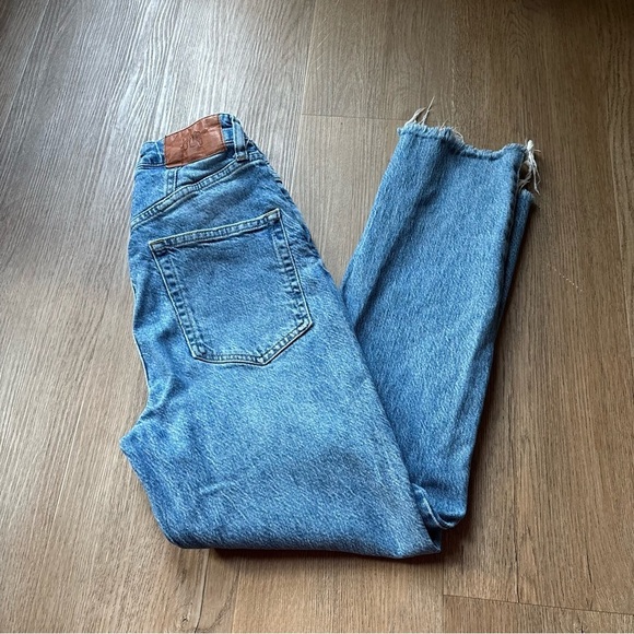Urban Outfitters BDG Edie High Waisted Raw Hem Skinny Jeans Size 27 - Picture 1 of 7
